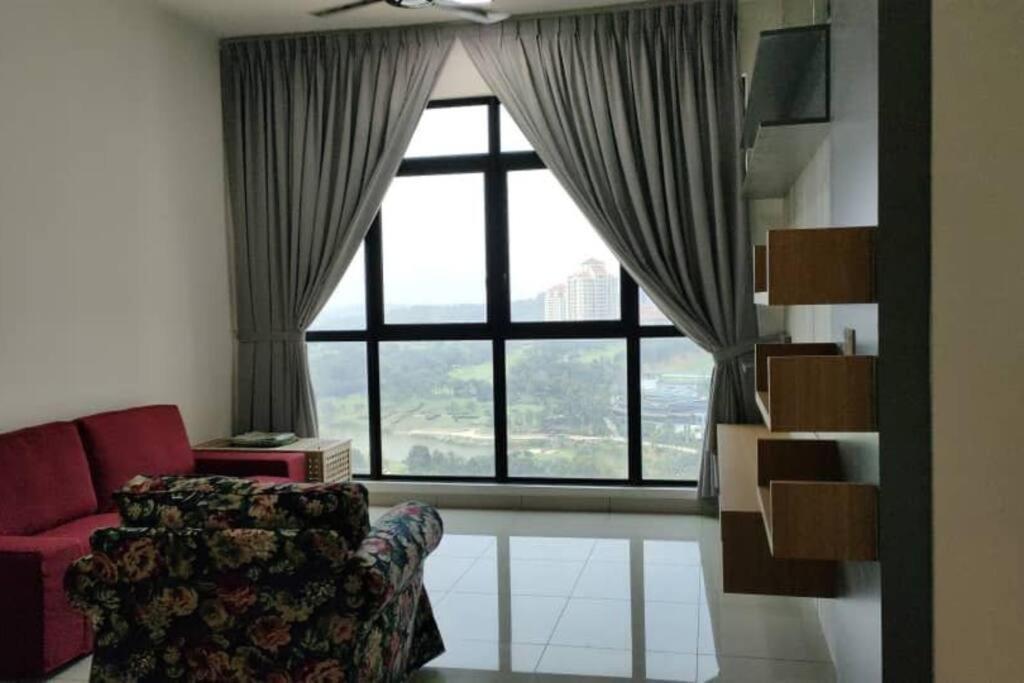 Conezion 3-Bedroom Condo @ Ioi City Mall Putrajaya Serdang  Bagian luar foto