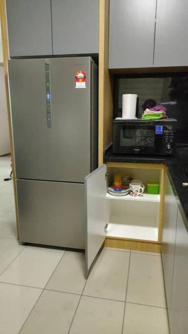 Conezion 3-Bedroom Condo @ Ioi City Mall Putrajaya Serdang  Bagian luar foto