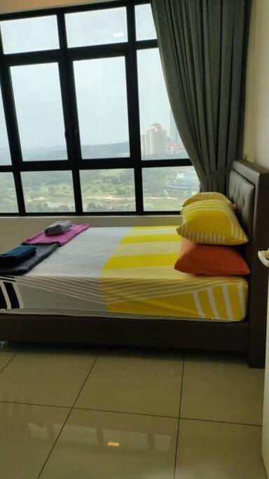 Conezion 3-Bedroom Condo @ Ioi City Mall Putrajaya Serdang  Bagian luar foto
